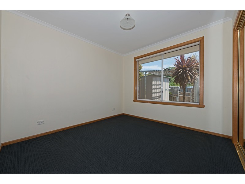 2/265 Cambridge Road, Warrane TAS 7018