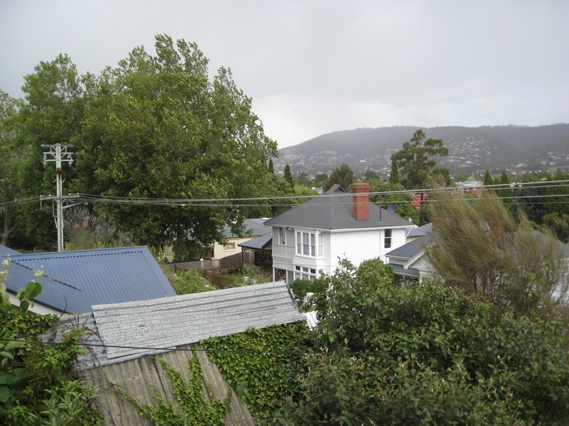 2/61 Quayle Street, Sandy Bay TAS 7005