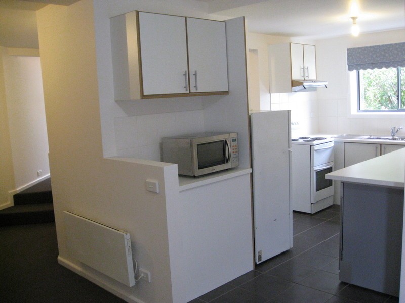 2/61 Quayle Street, Sandy Bay TAS 7005