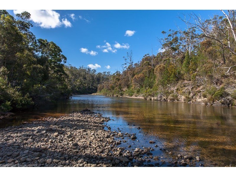 31 Bresnehans Road, Little Swanport TAS 7190