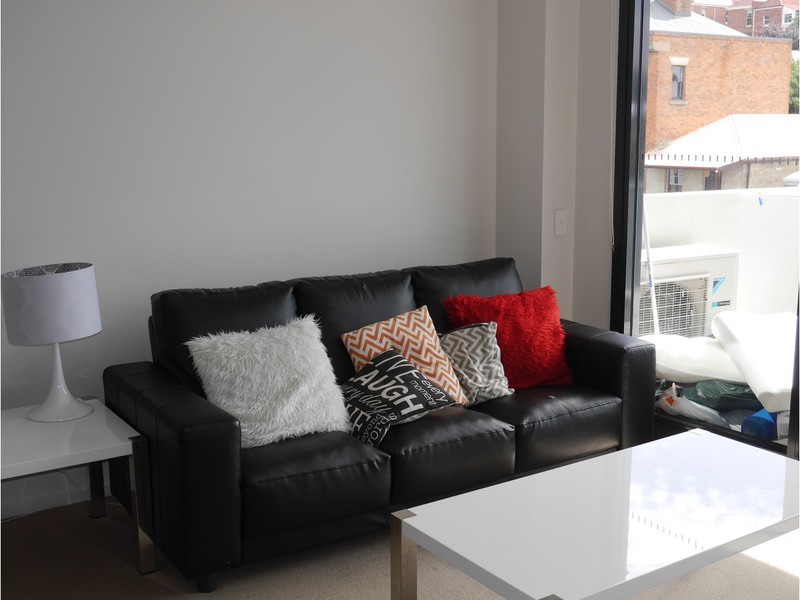 30/166 Bathurst Street, Hobart TAS 7000