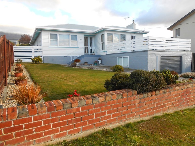 64 Ashbourne Grove, West Moonah TAS 7009