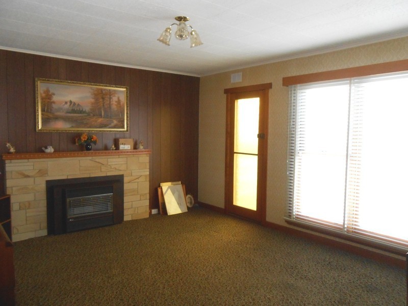 64 Ashbourne Grove, West Moonah TAS 7009