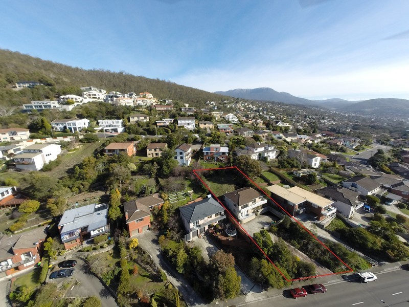 312 Churchill Avenue, Sandy Bay TAS 7005