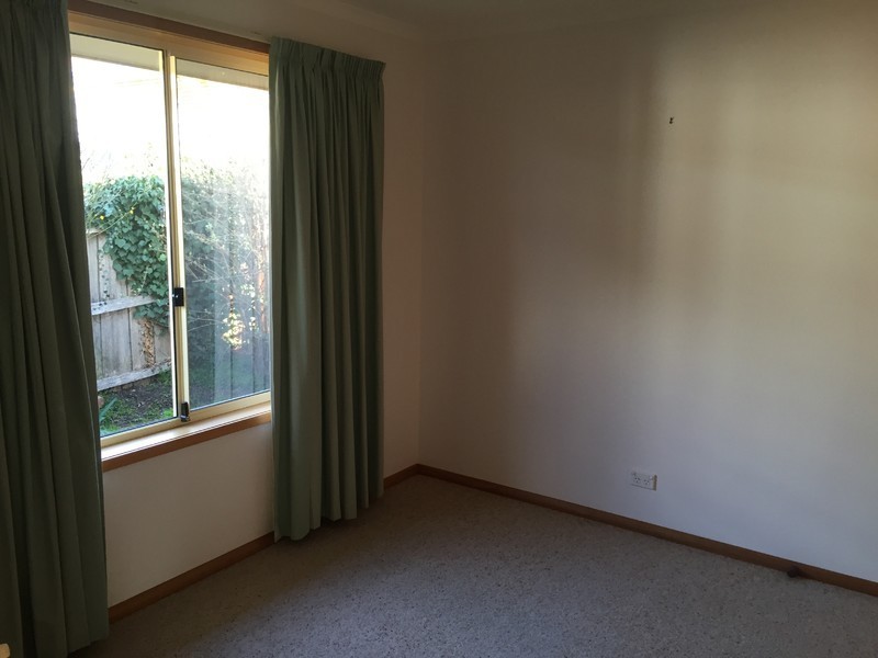 2/5 Gargano Court, Glenorchy TAS 7010