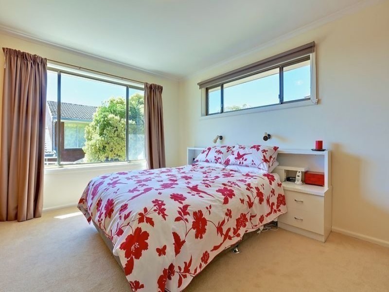 29 Susan Parade, Lenah Valley TAS 7008