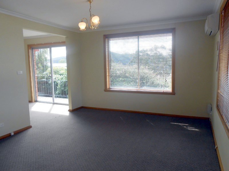 2/49 Kunama Drive, Kingston TAS 7050