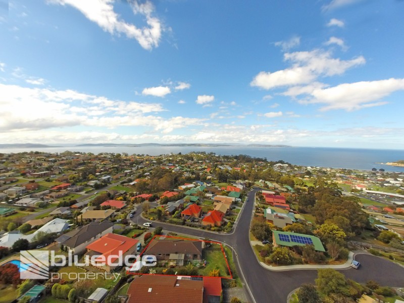 6 Amethyst Drive, Blackmans Bay TAS 7052