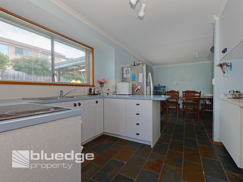 6 Amethyst Drive, Blackmans Bay TAS 7052