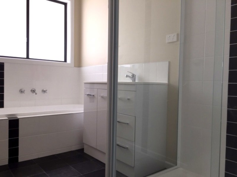 1/5 Nino Crt, Old Beach TAS 7017