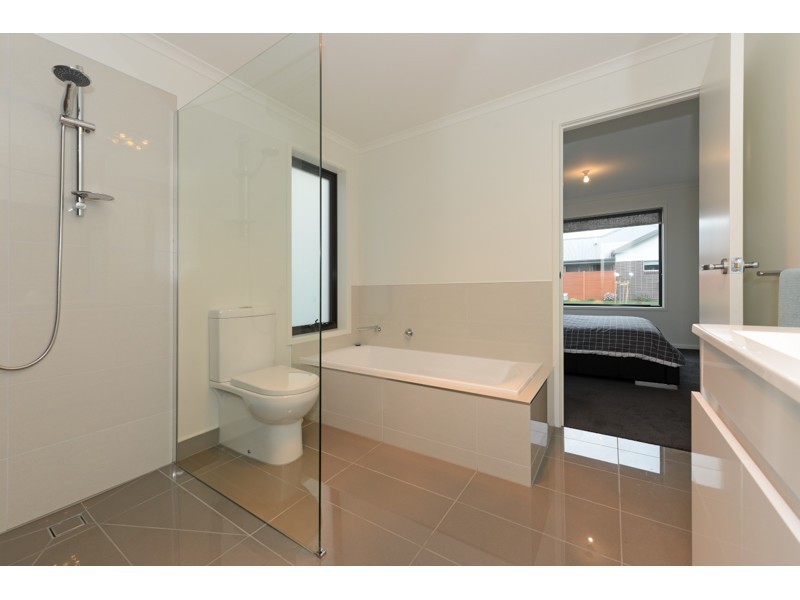 11 Duval Drive, Old Beach TAS 7017