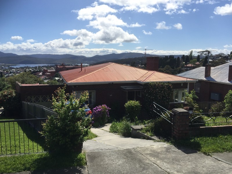 22 Waverley Avenue, Mount Stuart TAS 7000
