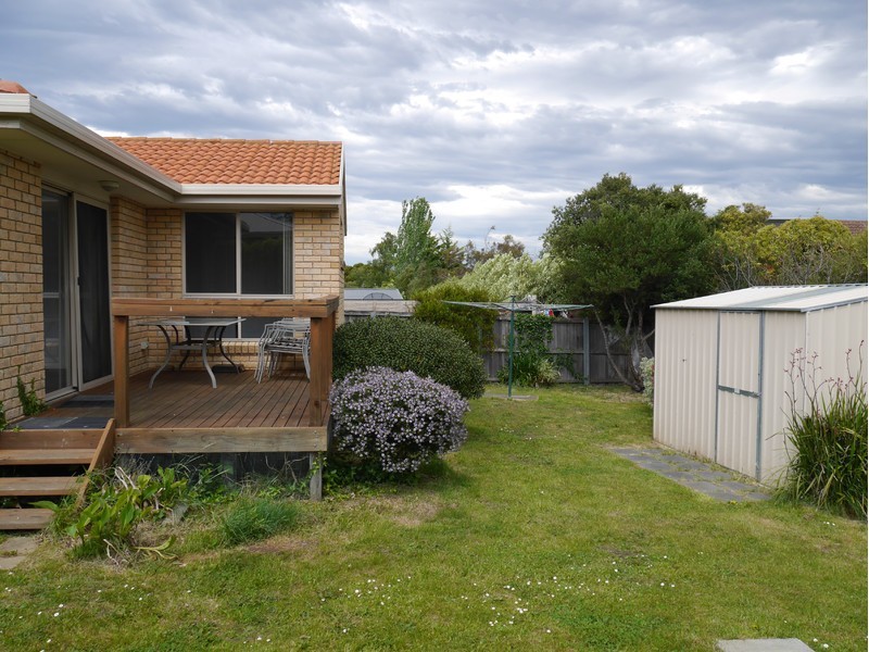 30 Manor Gardens, Kingston TAS 7050