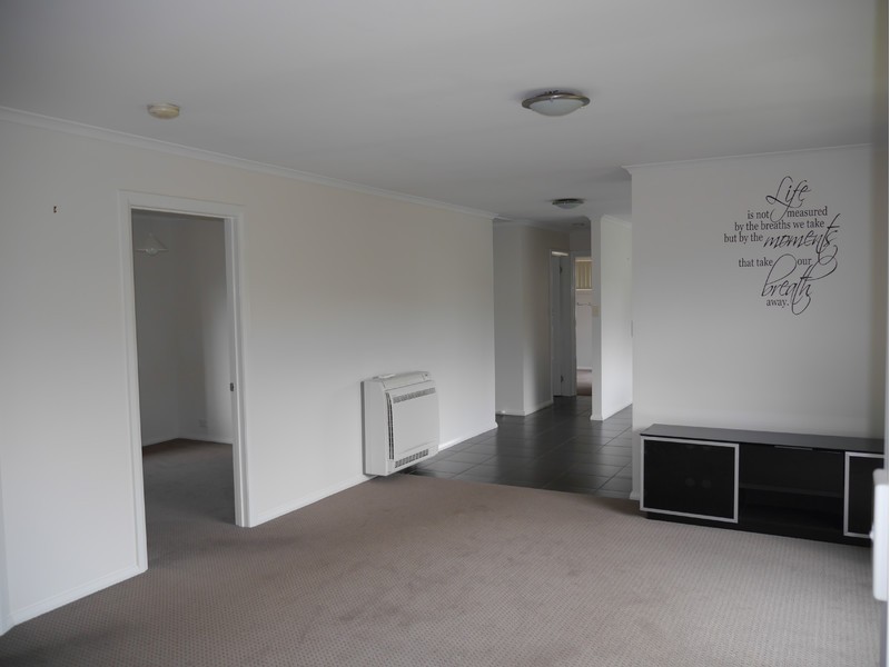30 Manor Gardens, Kingston TAS 7050