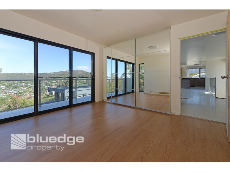 6 Thelma Drive, West Hobart TAS 7000