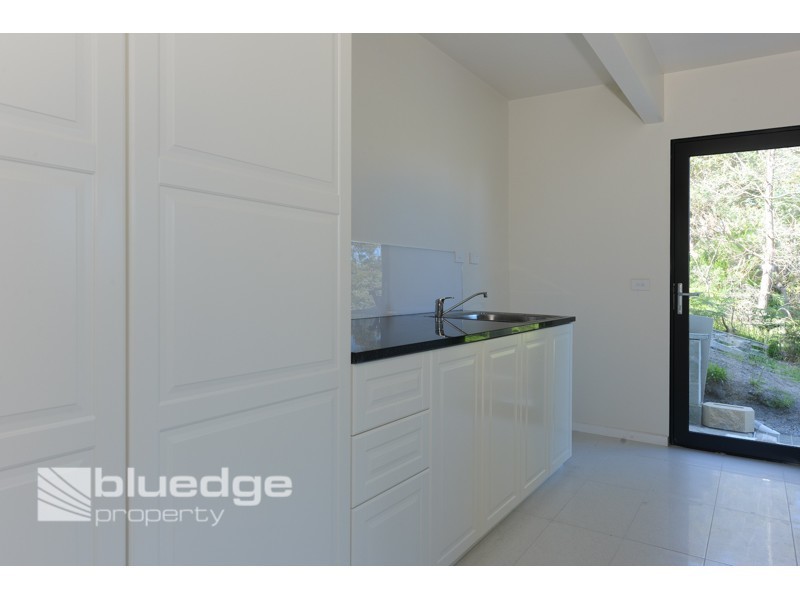 6 Thelma Drive, West Hobart TAS 7000