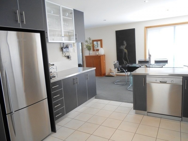 2/14 Dalkeith Court, Sandy Bay TAS 7005