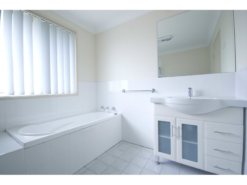 26 Pearce Road, Quakers Hill NSW 2763