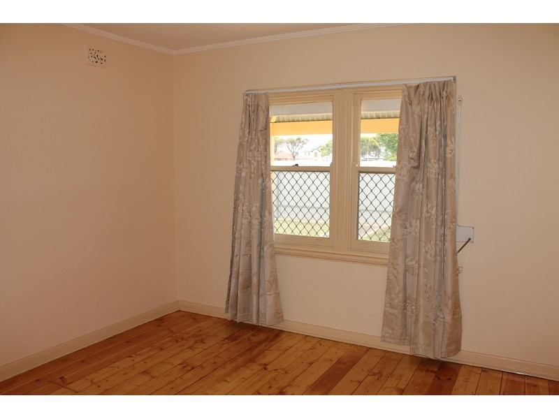 15 Calthorpe Terrace, Ottoway SA 5013