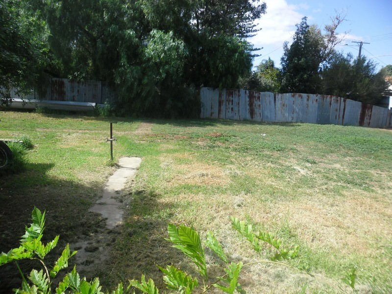 18-20 Fifth St, Wingfield SA 5013