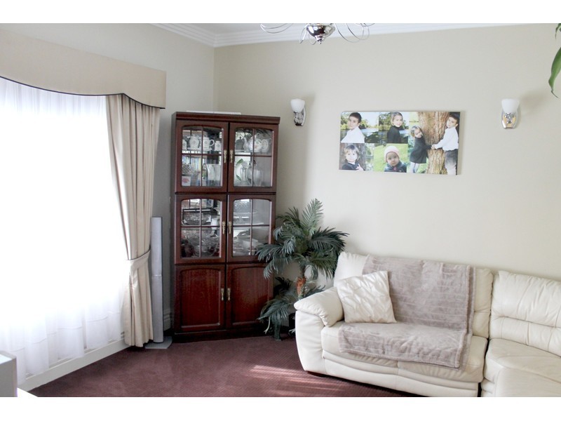 19 Railway Terrace, Ottoway SA 5013