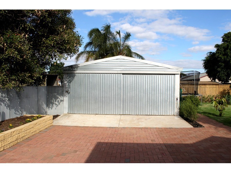 19 Railway Terrace, Ottoway SA 5013