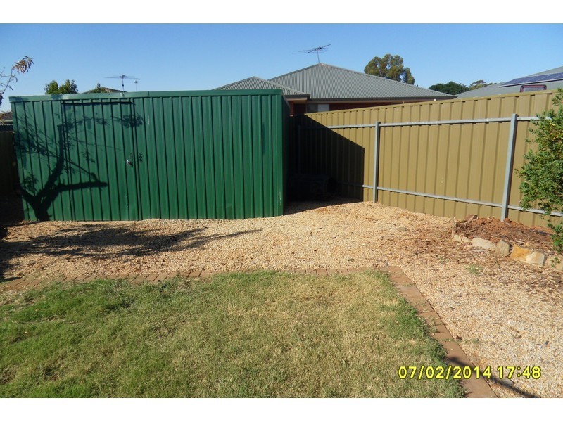 4 Smart Court, Evanston Park SA 5116