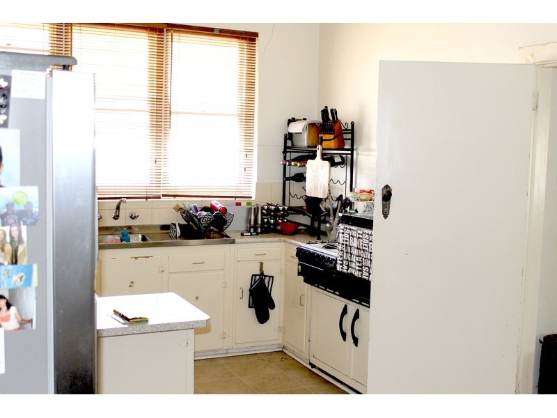 6 Torrens Crescent, Pennington SA 5013