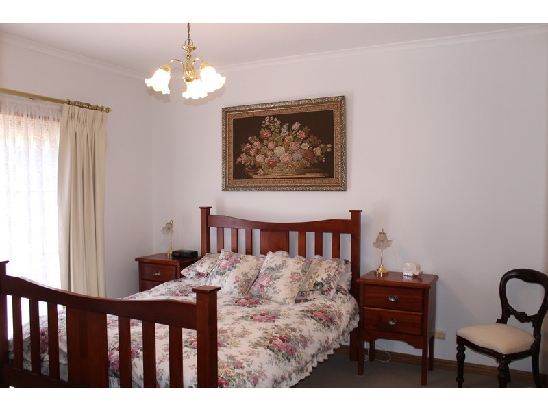 12 Grasslands Court, Wynn Vale SA 5127