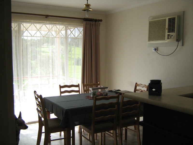 1 Barina Ave, Para Vista SA 5093