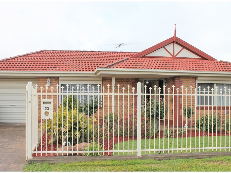 32 Rosewater Terrace, Ottoway SA 5013