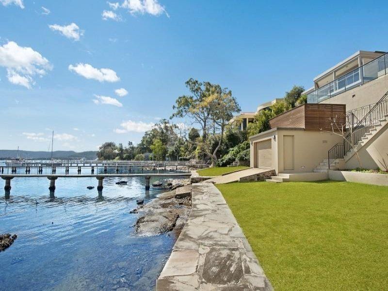 28 Albany Street, Point Frederick NSW 2250