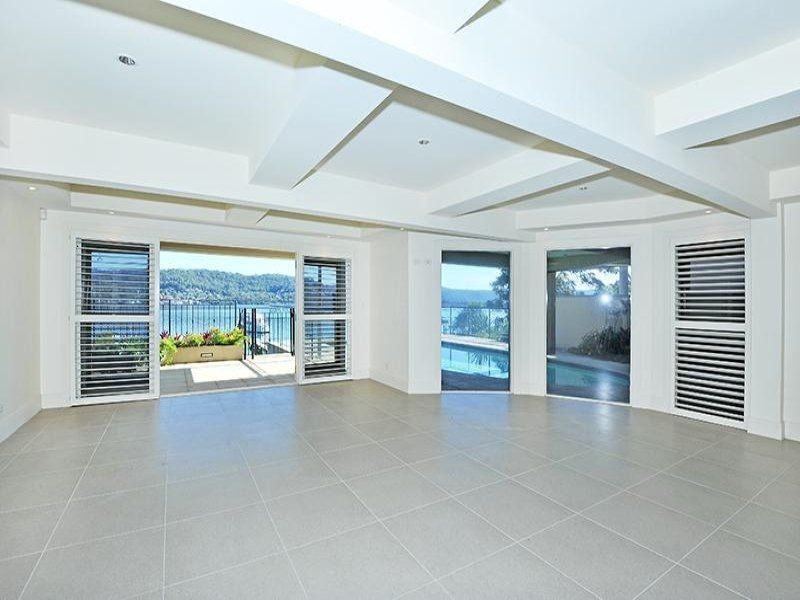 28 Albany Street, Point Frederick NSW 2250