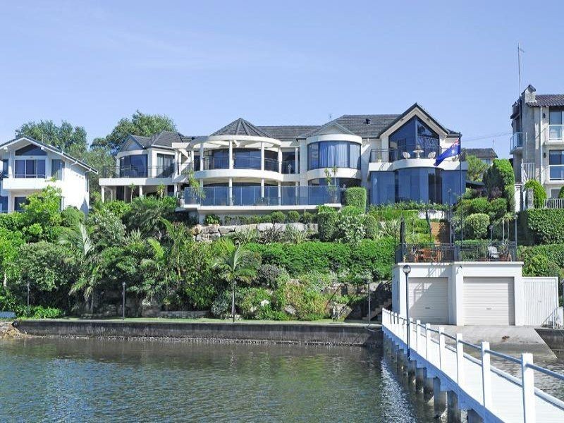 41 Caroline Street, East Gosford NSW 2250