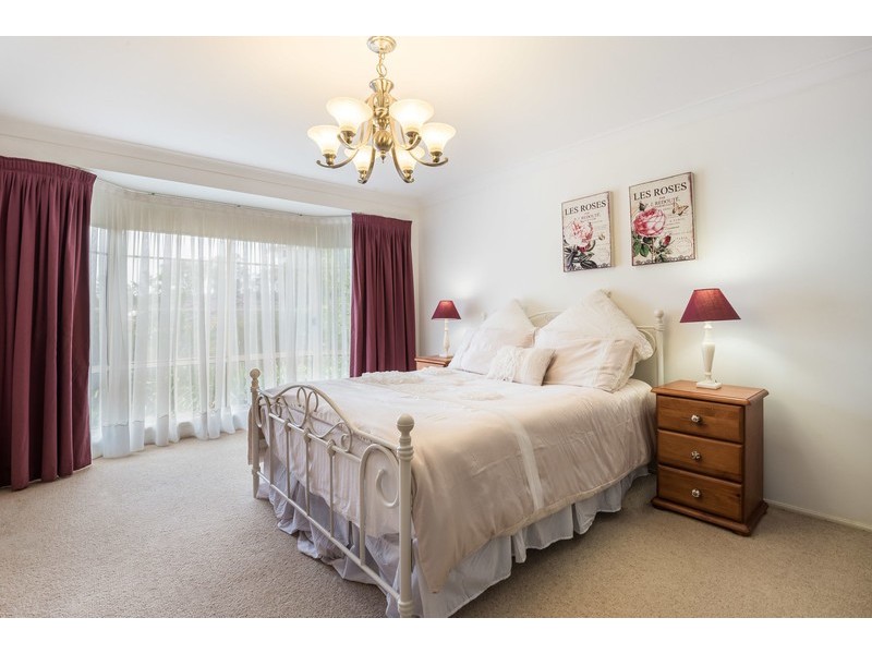 72 Cambourn Drive, Lisarow NSW 2250