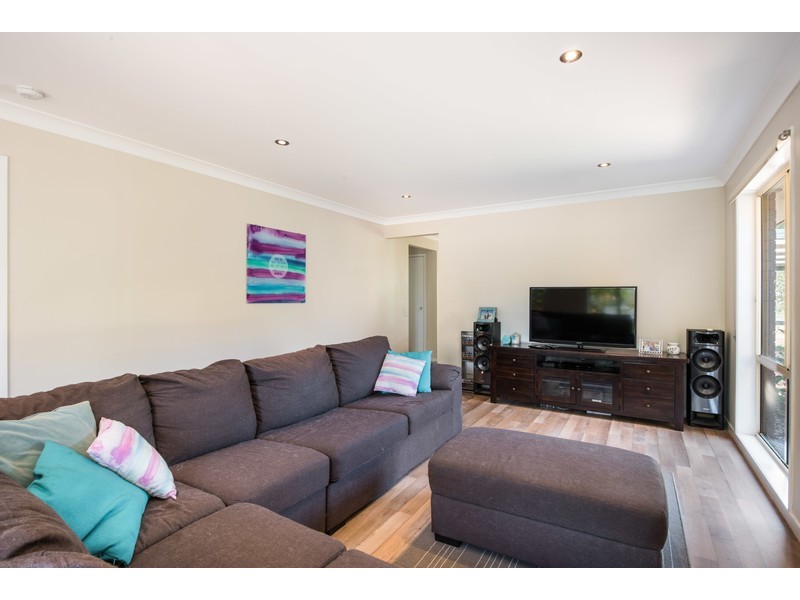 15 Rosella Circuit, Blue Haven NSW 2262