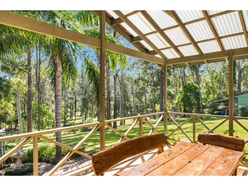 211 Wells Street, Springfield NSW 2250