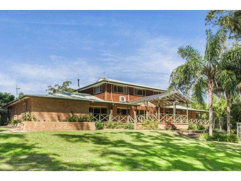 211 Wells Street, Springfield NSW 2250