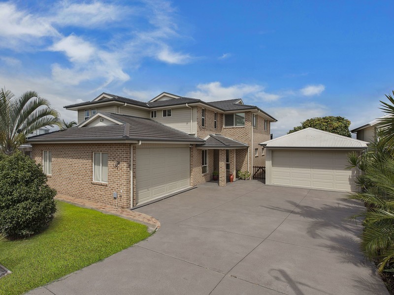 13 Gordon Road, Long Jetty NSW 2261