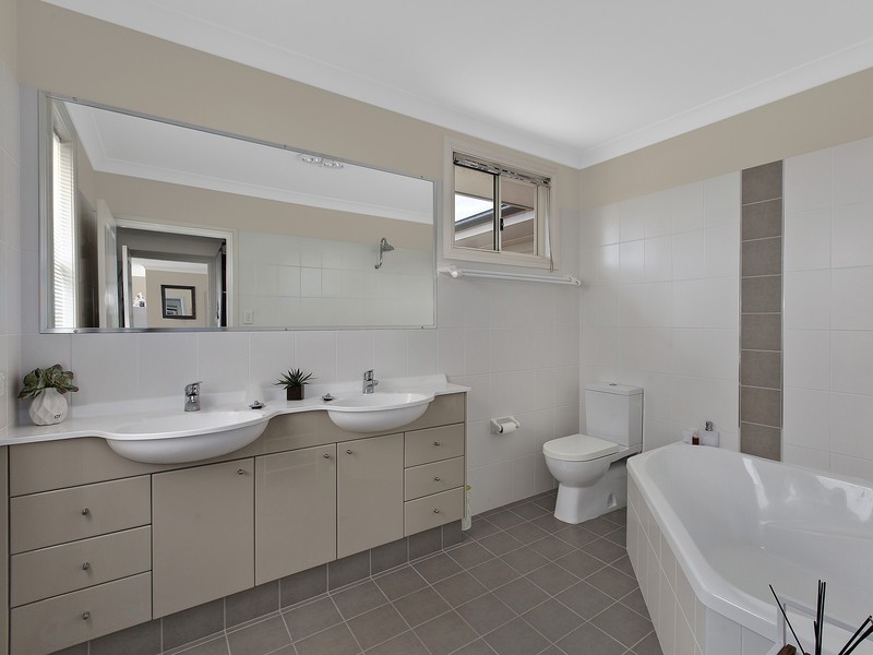 13 Gordon Road, Long Jetty NSW 2261