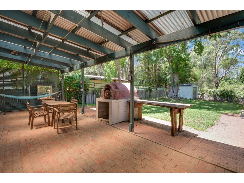 6 Lynnette Crescent, East Gosford NSW 2250