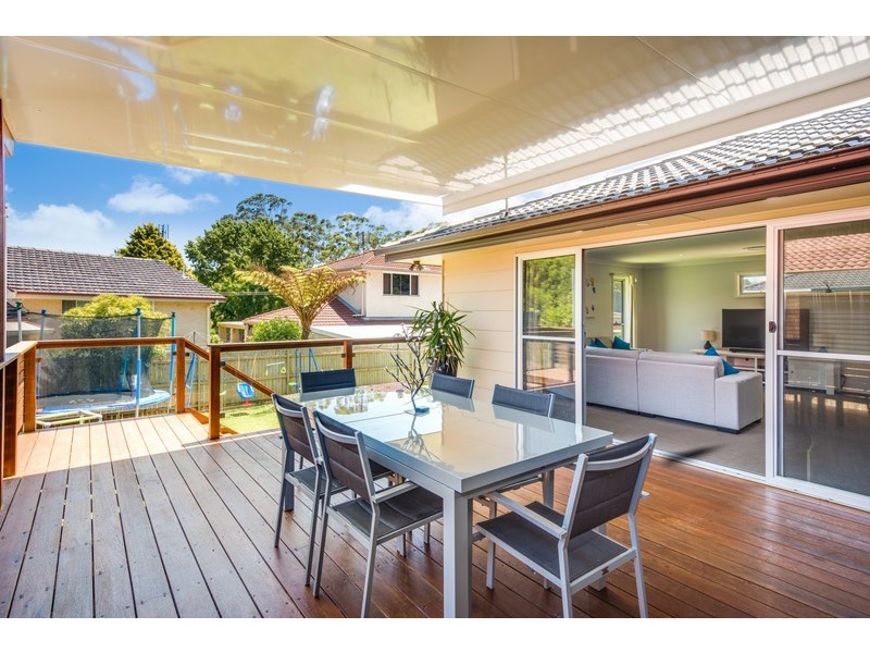 8 Karina Drive, Narara NSW 2250