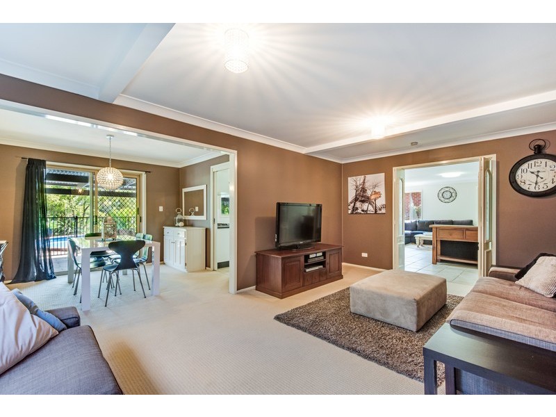 11 Karen Close, Lisarow NSW 2250