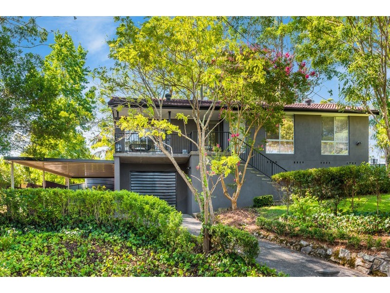 22 Dora Street, Lisarow NSW 2250