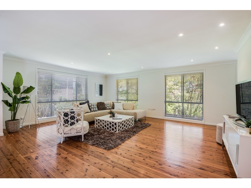 22 Dora Street, Lisarow NSW 2250