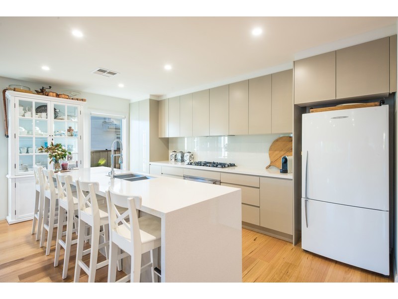 14 Applegum Close, Erina NSW 2250