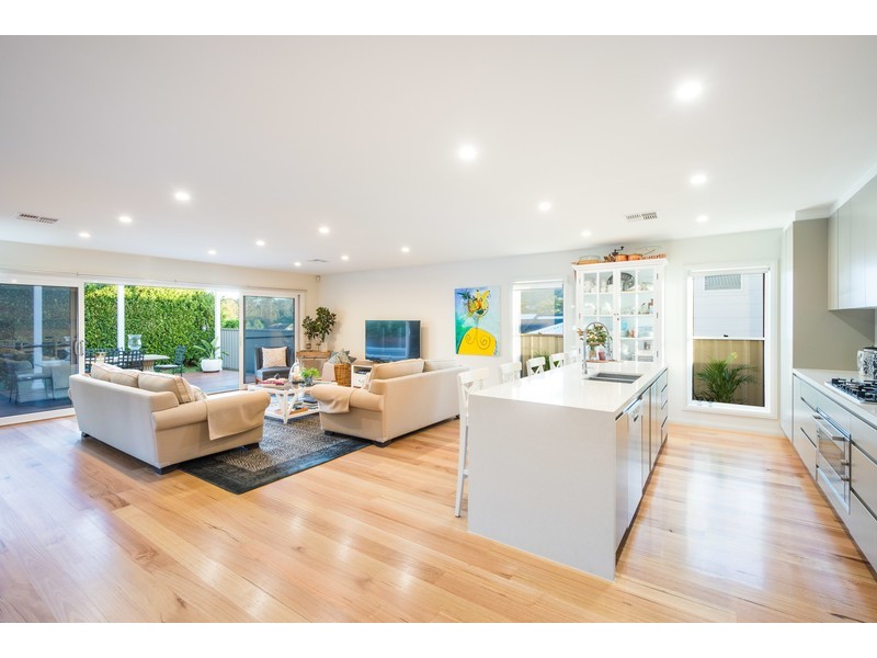 14 Applegum Close, Erina NSW 2250