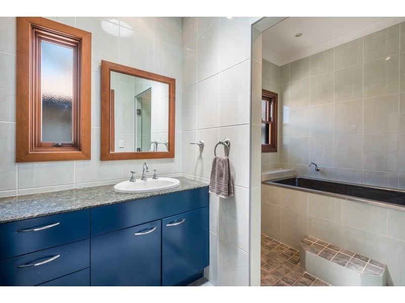 30 Hillcrest Street, Terrigal NSW 2260