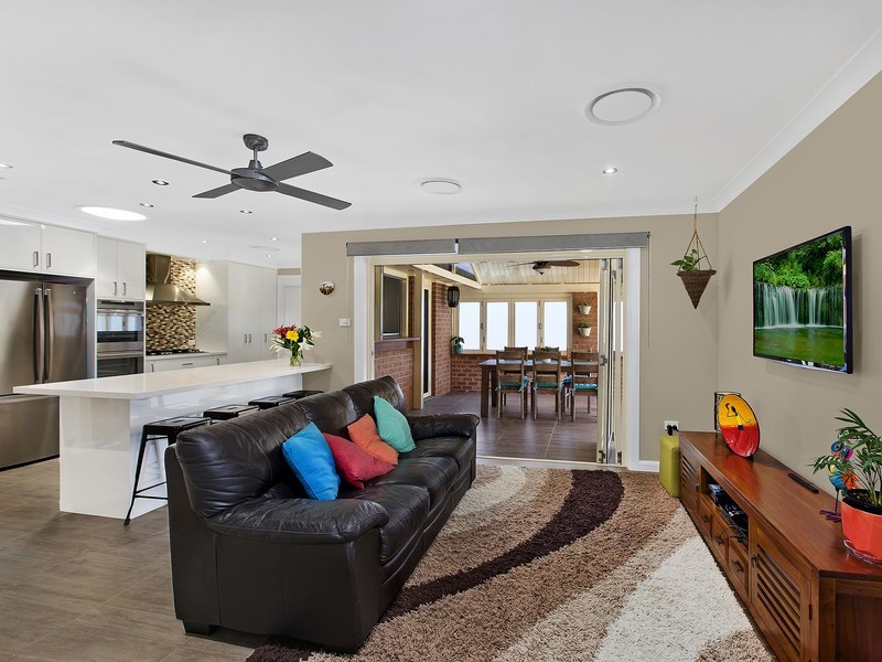 51 Morley Avenue, Bateau Bay NSW 2261