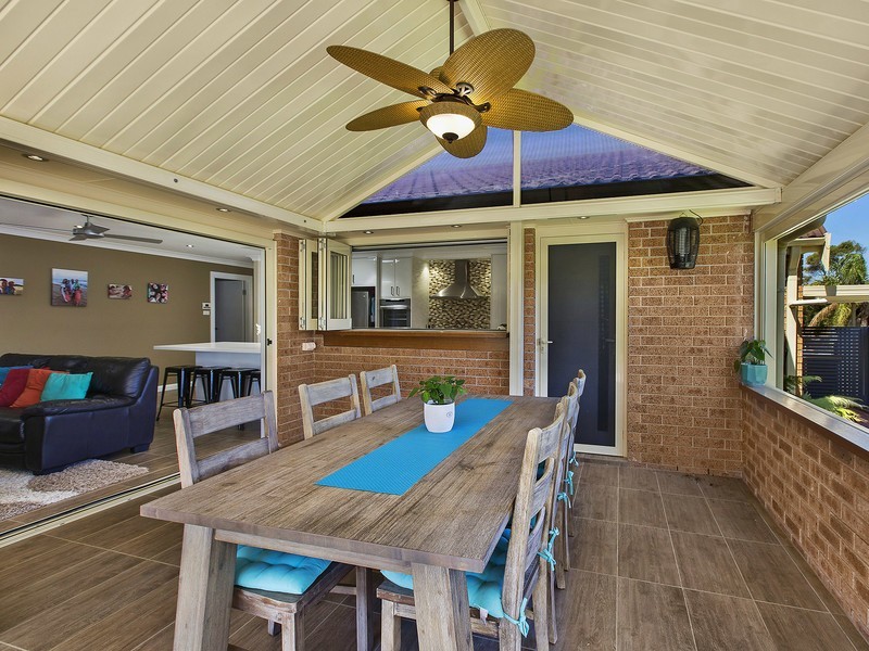 51 Morley Avenue, Bateau Bay NSW 2261